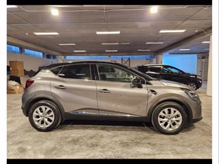 RENAULT Captur 1.6 e-tech hybrid intens 145cv auto