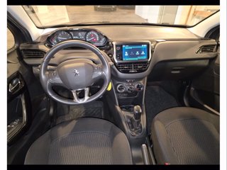 PEUGEOT 208 5p 1.2 puretech signature s&s 82cv