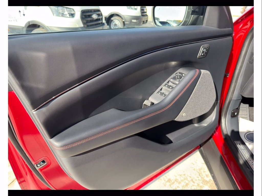 FORD Mustang mach-e standard range awd 269cv auto