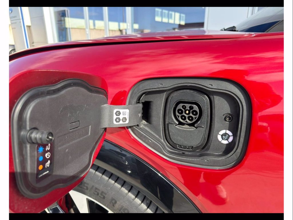 FORD Mustang mach-e standard range awd 269cv auto