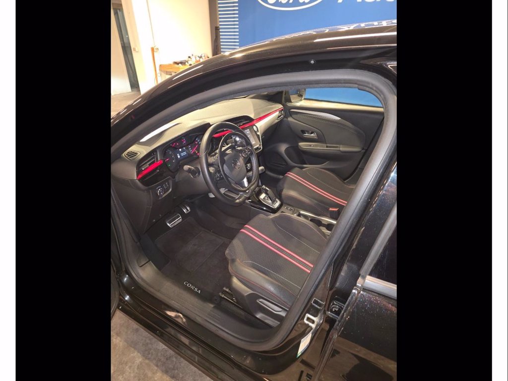 OPEL Corsa 1.2 gs line s&s 130cv at8