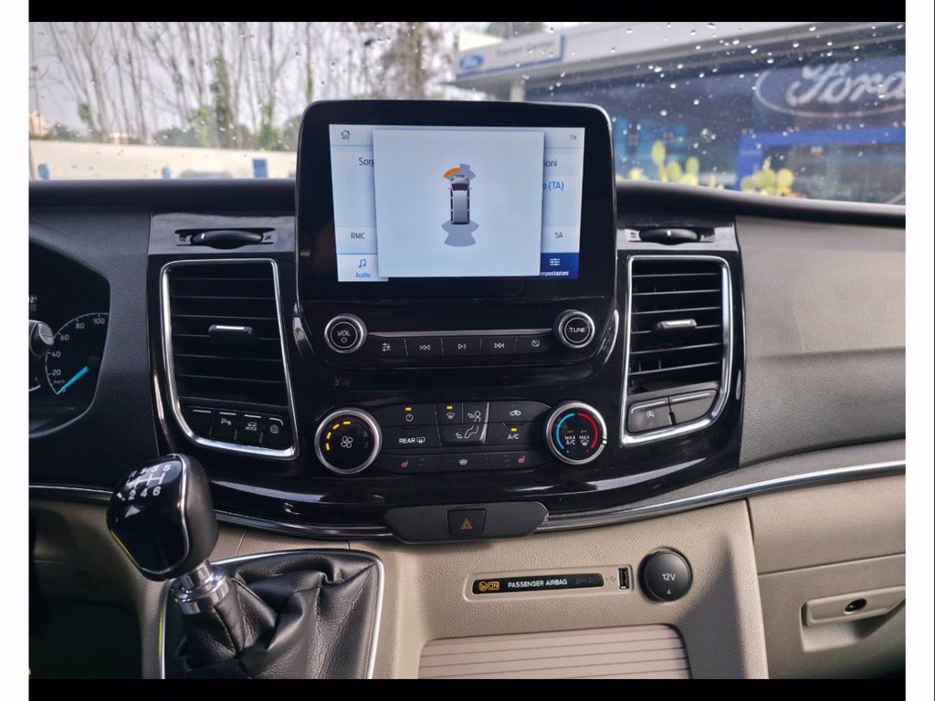 FORD Tourneo custom 320 2.0 tdci 130cv titanium l2h1 e6.2