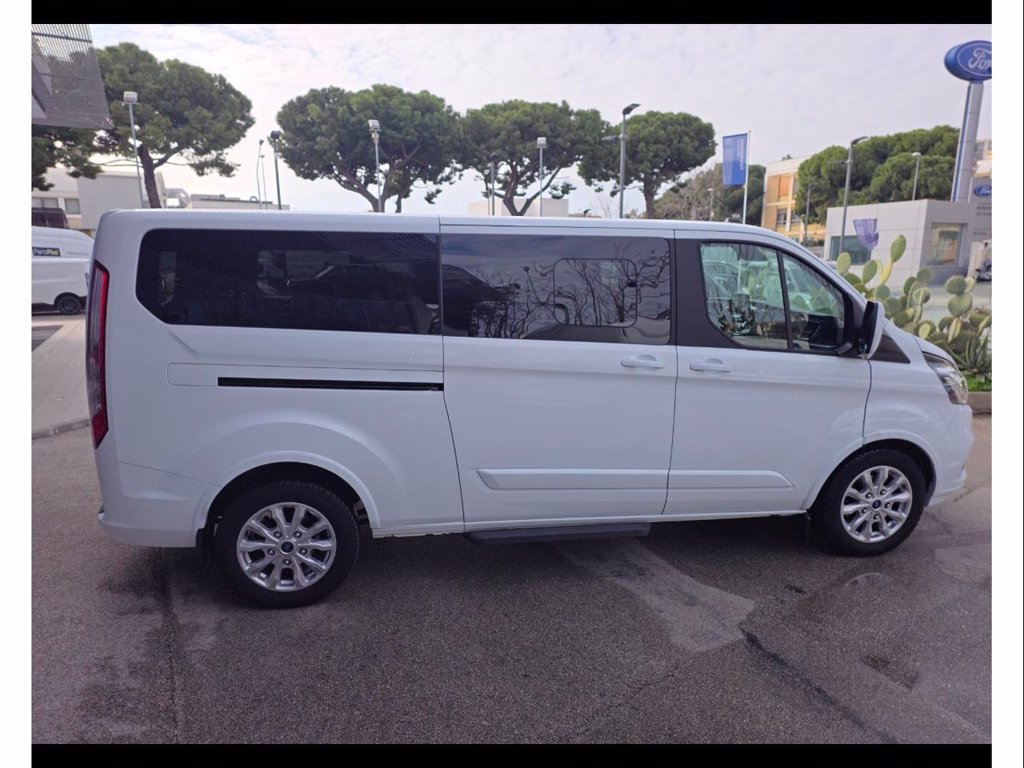 FORD Tourneo custom 320 2.0 tdci 130cv titanium l2h1 e6.2