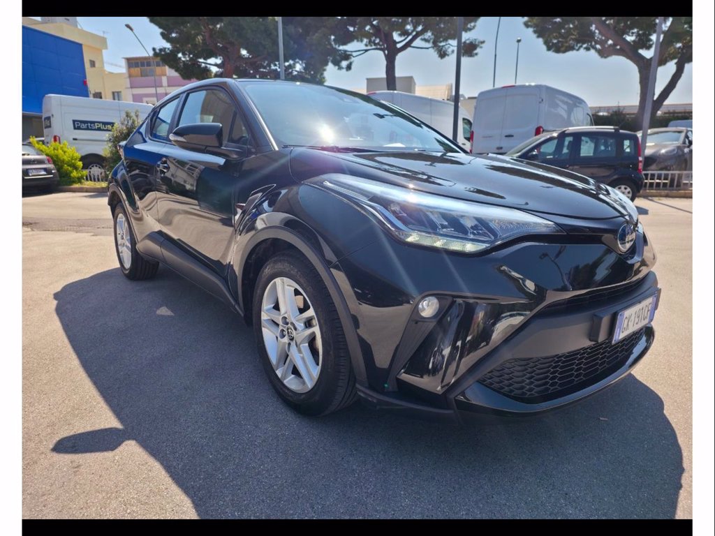 TOYOTA C-hr 1.8h active e-cvt