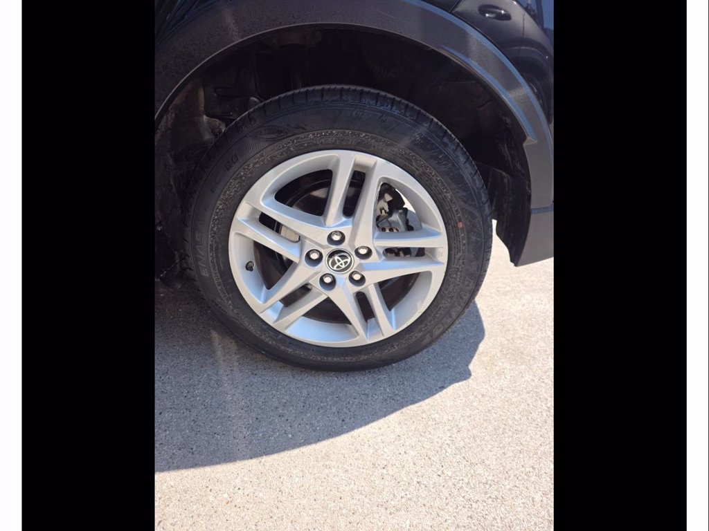 TOYOTA C-hr 1.8h active e-cvt