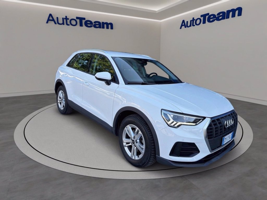 AUDI Q3 35 2.0 tdi business s-tronic