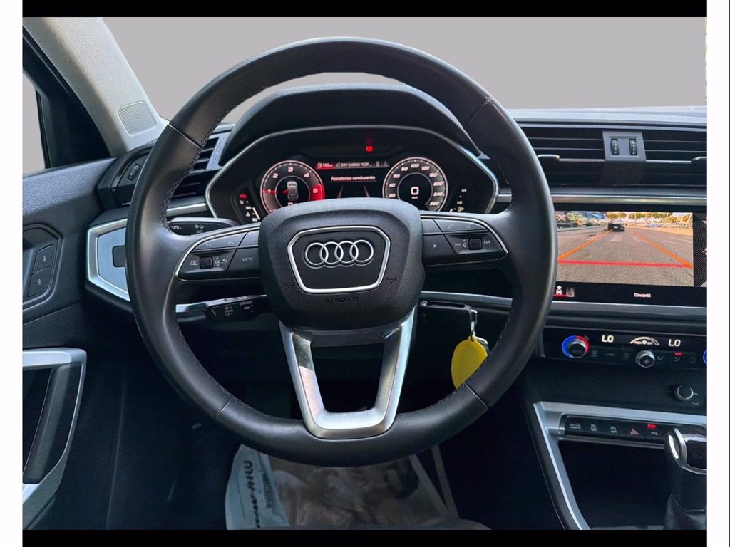 AUDI Q3 35 2.0 tdi business s-tronic