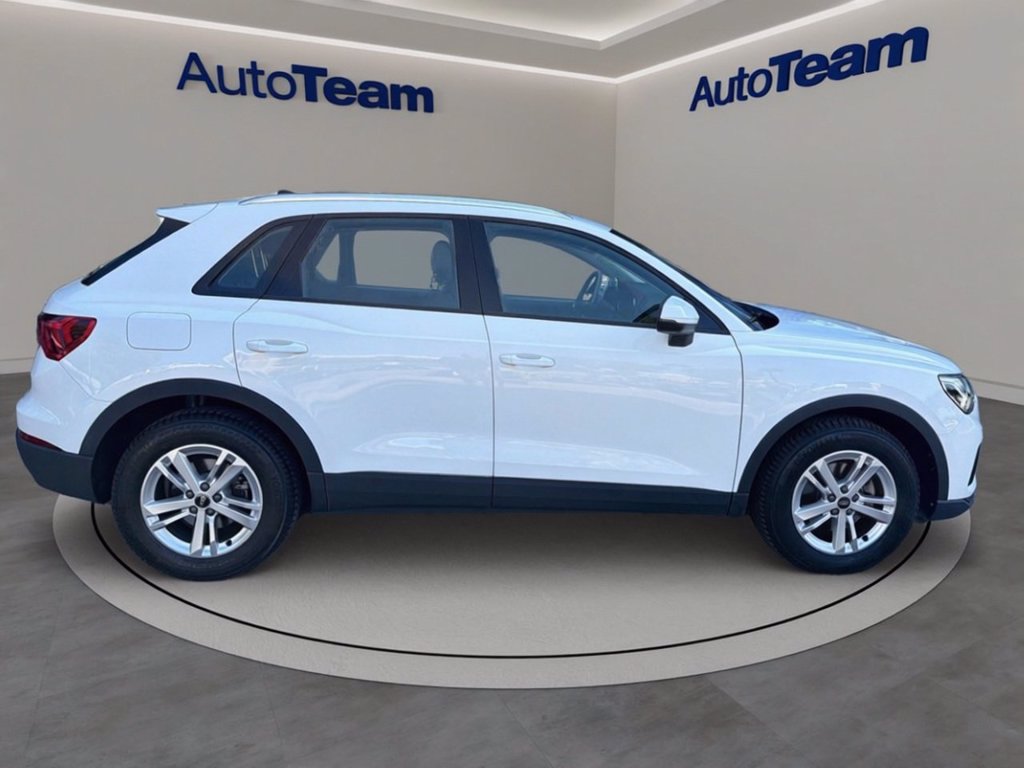 AUDI Q3 35 2.0 tdi business s-tronic