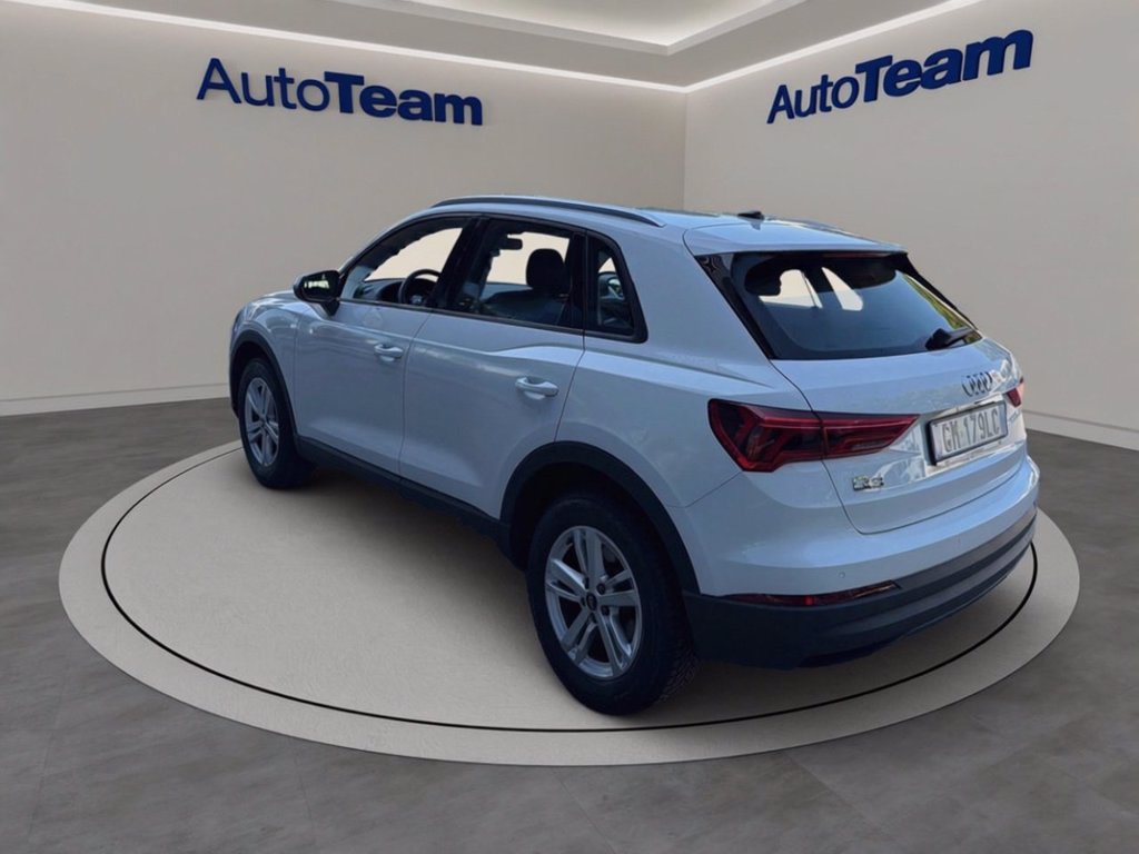 AUDI Q3 35 2.0 tdi business s-tronic