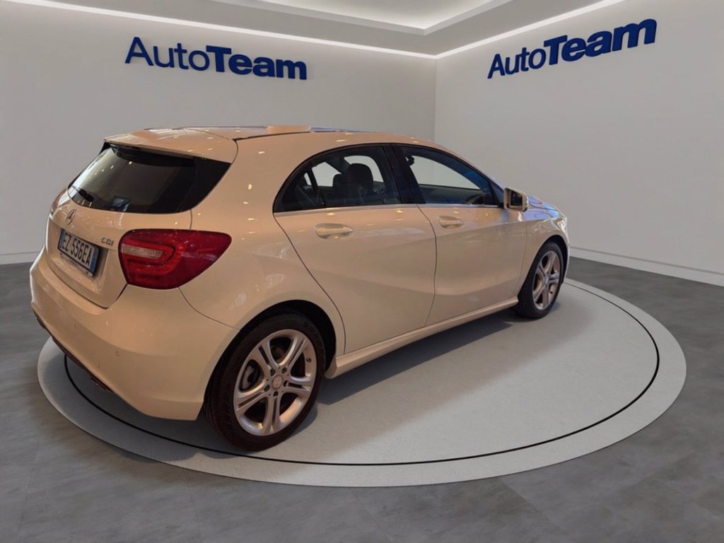 MERCEDES A 180 cdi premium auto