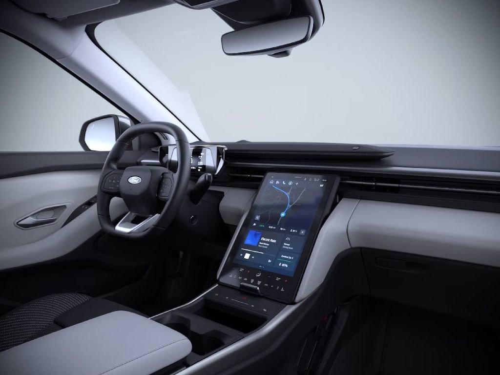 FORD Explorer STYLE 58kWh Standard Range RWD 190 CV 140 kW Elettrico Trasmissione automatica a 1 velocità