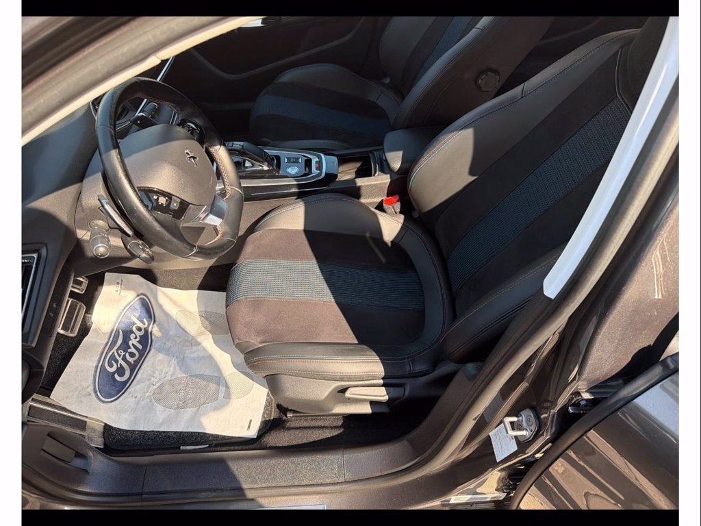 PEUGEOT 308 5p 1.5 bluehdi tech edition s&s 130cv eat8