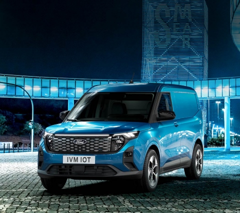 Nuovo Transit Courier ES